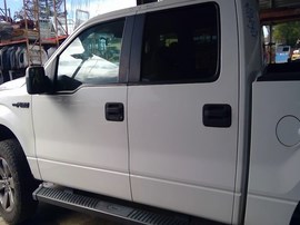 2013 FORD F150, WHITE, XLT MODEL, CREW CAB, 3.5L, AT, 4WD. F26302